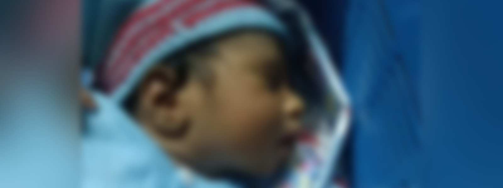 දුම්රිය වැසිකිළියෙන් සොයාගත් කිරිකැටියා..